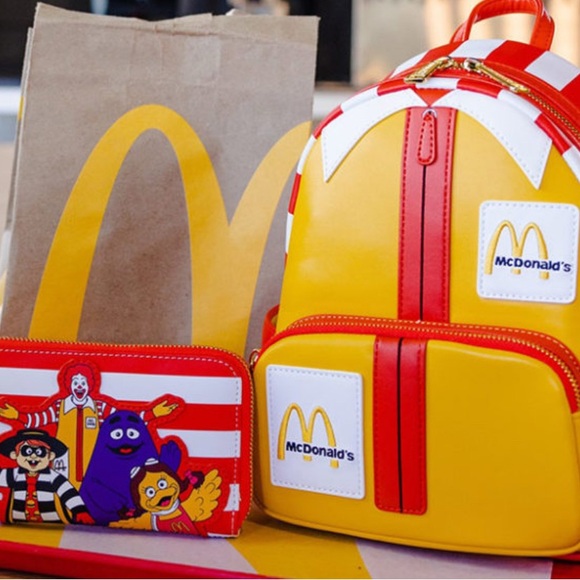 Lounge-fly & McDonalds Presents Ronald McDonald™ - Picture 6 of 15